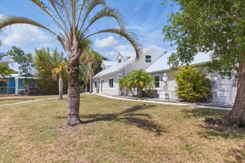 Купить виллу или дом в Аркадия, Флорида 13 комнат, 342.25м2, № 1562726 - фото 2