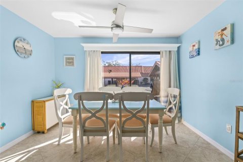 Adosado en venta en Sarasota, Florida, 2 dormitorios, 138.61 m2 № 2093547 - foto 12