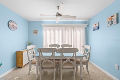 Adosado en venta en Sarasota, Florida, 2 dormitorios, 138.61 m2 № 2093547 - foto 9