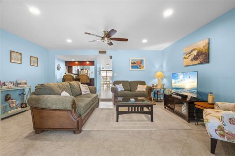 Adosado en venta en Sarasota, Florida, 2 dormitorios, 138.61 m2 № 2093547 - foto 24