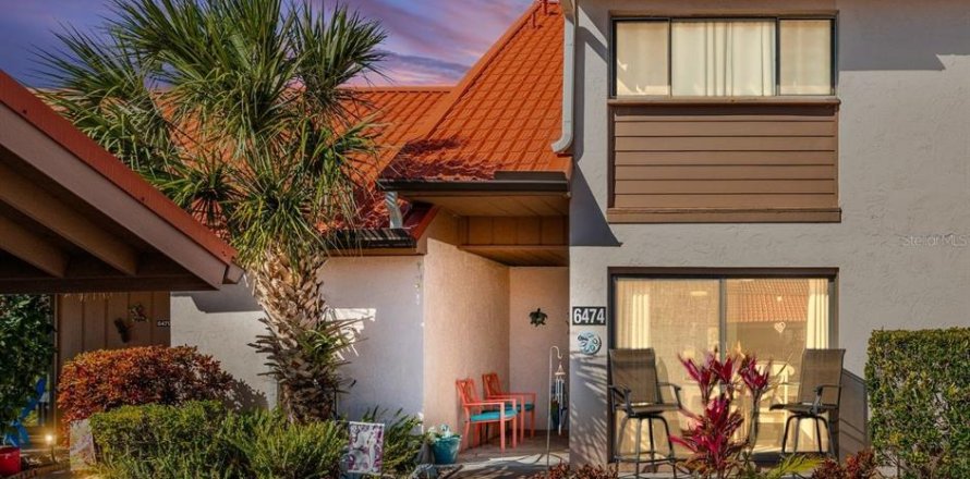 Adosado en Sarasota, Florida 2 dormitorios, 138.61 m2 № 2093547