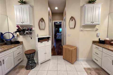 House in Winter Haven, Florida 4 bedrooms, 273.78 sq.m. № 1898925 - photo 30