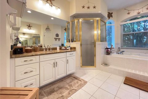 House in Winter Haven, Florida 4 bedrooms, 273.78 sq.m. № 1898925 - photo 25
