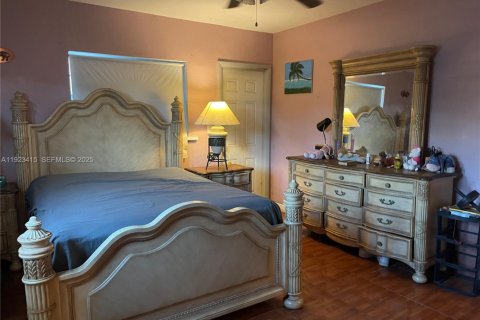 Villa ou maison à vendre à Lauderhill, Floride: 3 chambres, 140.84 m2 № 1977417 - photo 11