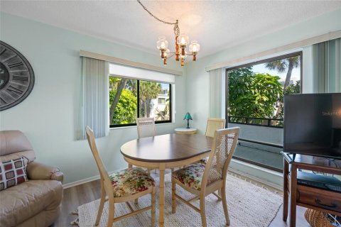 Condo in Venice, Florida, 2 bedrooms  № 1718763 - photo 7