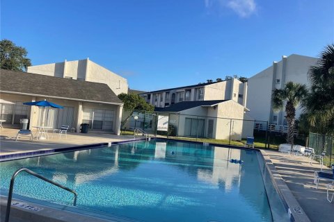 Condo in Clearwater, Florida, 1 bedroom № 2437367 - photo 20