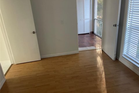 Condo in Clearwater, Florida, 1 bedroom № 2437367 - photo 12