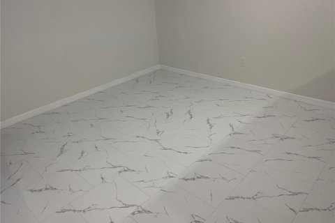 Condo in Clearwater, Florida, 1 bedroom № 2437367 - photo 7