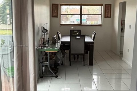 Condominio en venta en Miami, Florida, 2 dormitorios, 80.08 m2 № 2009995 - foto 4