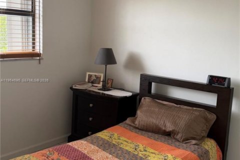 Condominio en venta en Miami, Florida, 2 dormitorios, 80.08 m2 № 2009995 - foto 10