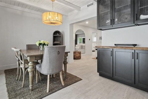 House in Sarasota, Florida 4 bedrooms, 208.47 sq.m. № 2259061 - photo 29