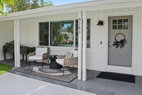 House in Sarasota, Florida 4 bedrooms, 208.47 sq.m. № 2259061 - photo 7