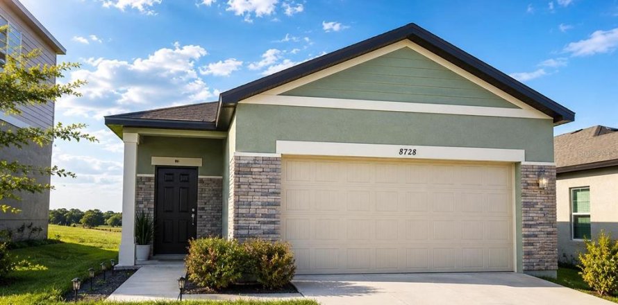 House in Groveland, Florida 3 bedrooms, 127.46 sq.m. № 2348266