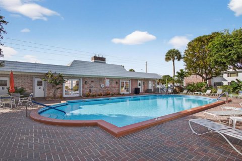 Купить кондоминиум в Помпано-Бич, Флорида 3 комнаты, 78.04м2, № 2086514 - фото 21