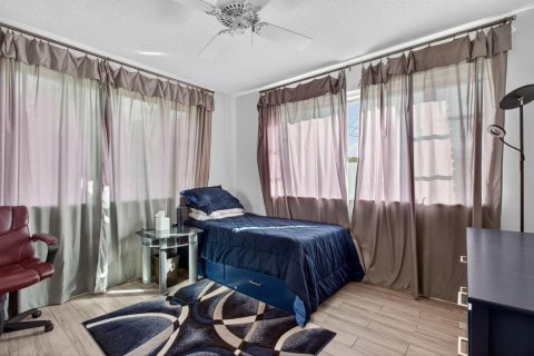 Купить кондоминиум в Помпано-Бич, Флорида 3 комнаты, 78.04м2, № 2086514 - фото 18