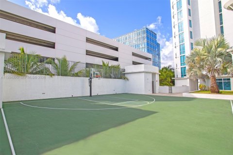 Condo in Aventura, Florida, 2 bedrooms  № 2056587 - photo 19
