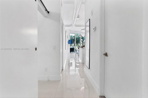 Condo in Aventura, Florida, 2 bedrooms  № 2056587 - photo 3