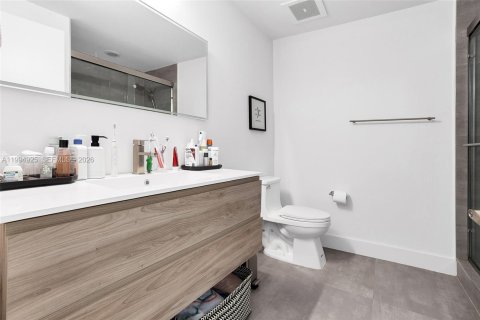 Condo in Aventura, Florida, 2 bedrooms  № 2056587 - photo 13