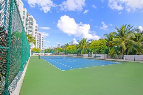 Condo in Aventura, Florida, 2 bedrooms  № 2056587 - photo 21