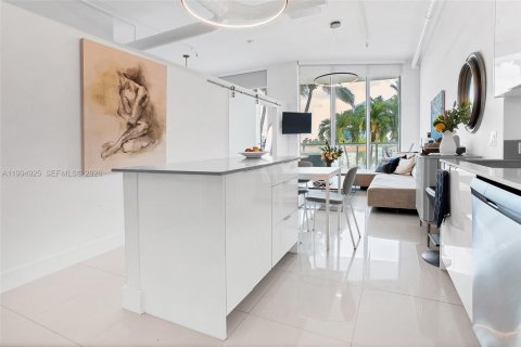 Кондоминиум с 2 спальнями в Авентура, Флорида № 2056587