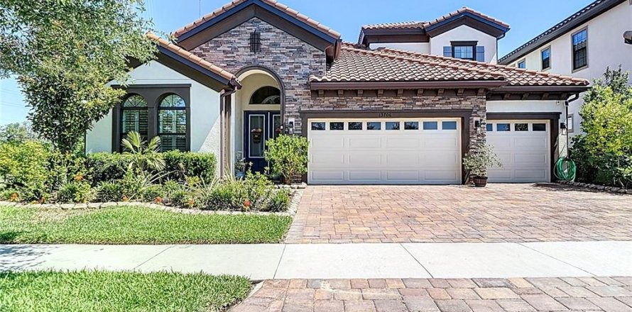 House in Riverview, Florida 5 bedrooms, 294.87 sq.m. № 1737398