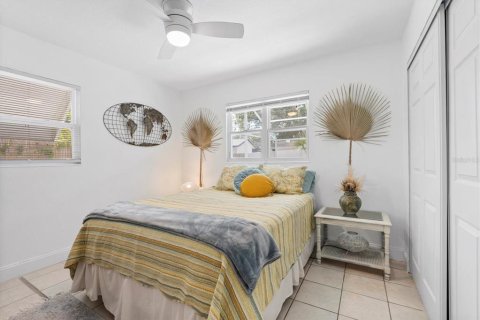 Villa ou maison à louer à Sarasota, Floride: 3 chambres, 124.58 m2 № 2416420 - photo 14