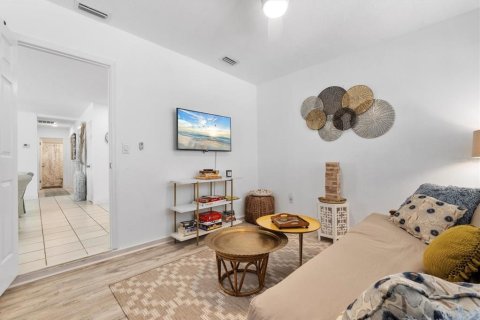Villa ou maison à louer à Sarasota, Floride: 3 chambres, 124.58 m2 № 2416420 - photo 17