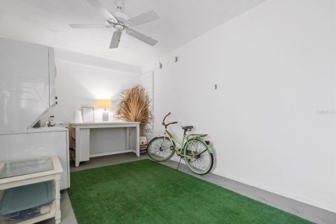 Villa ou maison à louer à Sarasota, Floride: 3 chambres, 124.58 m2 № 2416420 - photo 13