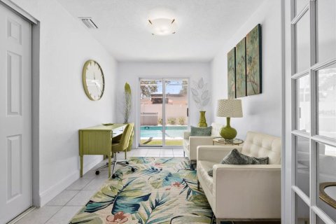 Villa ou maison à louer à Sarasota, Floride: 3 chambres, 124.58 m2 № 2416420 - photo 16