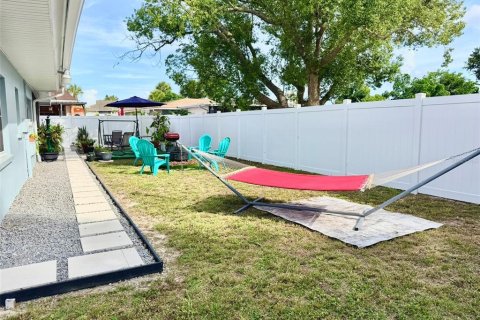 House in Tampa, Florida 4 bedrooms, 165.83 sq.m. № 2226749 - photo 28