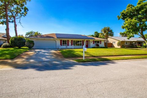 House in Bradenton, Florida 3 bedrooms, 160.44 sq.m. № 2224379