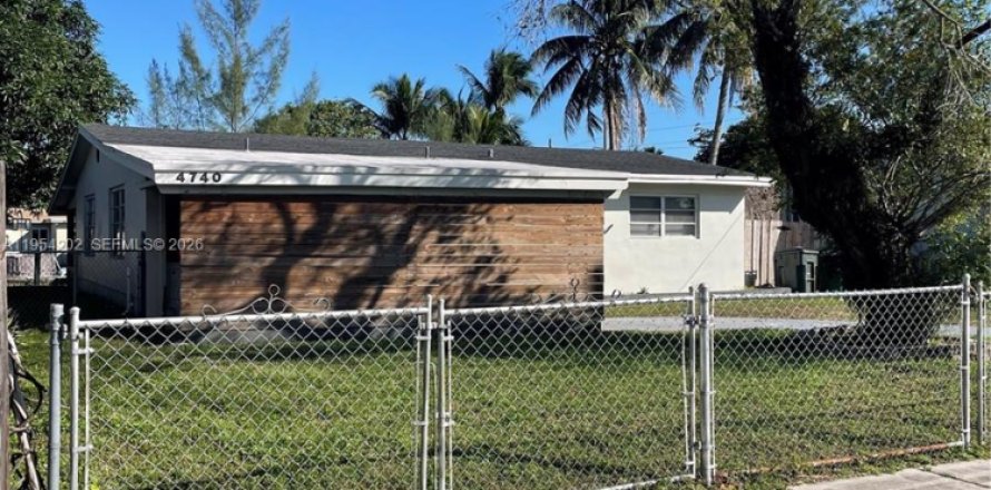 House in Dania Beach, Florida 3 bedrooms, 107.86 sq.m. № 2010079