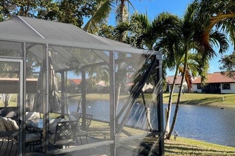 House in Deerfield Beach, Florida 3 bedrooms, 144.09 sq.m. № 2244242 - photo 25