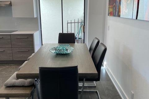House in Deerfield Beach, Florida 3 bedrooms, 144.09 sq.m. № 2244242 - photo 9