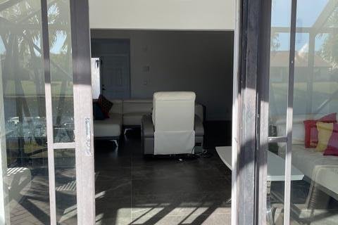 House in Deerfield Beach, Florida 3 bedrooms, 144.09 sq.m. № 2244242 - photo 22