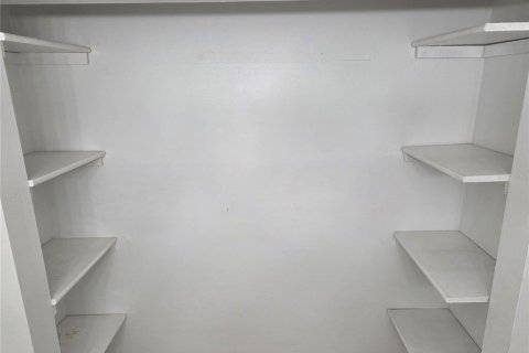 Adosado en alquiler en Tampa, Florida, 3 dormitorios, 134.99 m2 № 1900889 - foto 13