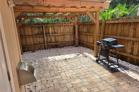 Adosado en alquiler en Tampa, Florida, 3 dormitorios, 134.99 m2 № 1900889 - foto 16