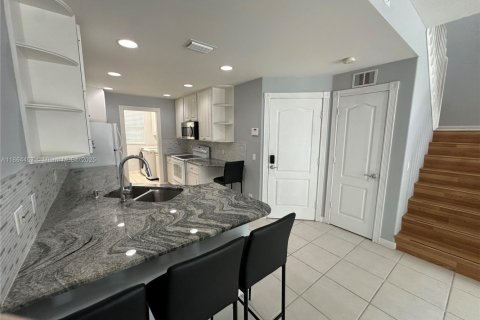 Touwnhouse à vendre à Palm Beach Gardens, Floride: 3 chambres, 145.86 m2 № 1978408 - photo 4