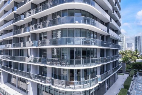 Condominio en venta en Miami, Florida, 2 dormitorios, 95.32 m2 № 2071957 - foto 23