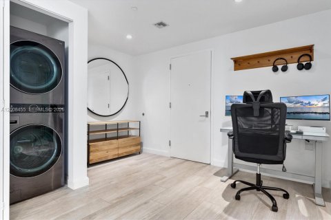 Condominio en venta en Miami, Florida, 2 dormitorios, 95.32 m2 № 2071957 - foto 18
