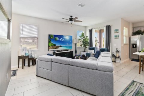 Touwnhouse à vendre à Orlando, Floride: 3 chambres, 212.84 m2 № 1918789 - photo 7