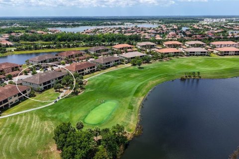 Condo in Bradenton, Florida, 2 bedrooms № 2233470 - photo 12