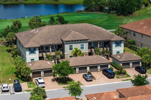 Condo in Bradenton, Florida, 2 bedrooms № 2233470 - photo 3