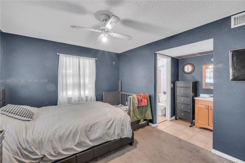 Condo in Coral Springs, Florida, 2 bedrooms  № 2027191 - photo 9