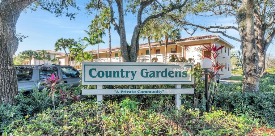 Condo in Coral Springs, Florida, 2 bedrooms  № 2027191