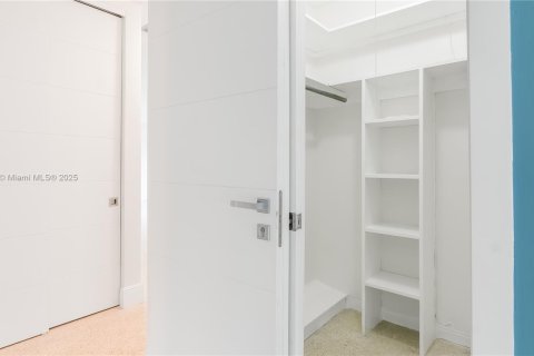 Villa ou maison à louer à Lauderdale-by-the-Sea, Floride: 2 chambres, 141.86 m2 № 1980108 - photo 30