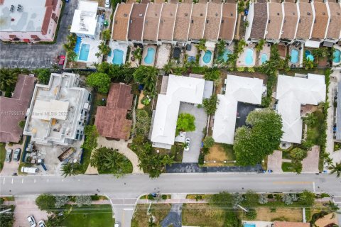 Villa ou maison à louer à Lauderdale-by-the-Sea, Floride: 2 chambres, 141.86 m2 № 1980108 - photo 9