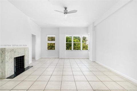 Condominio en venta en Miami Beach, Florida, 50.63 m2 № 2030052 - foto 4