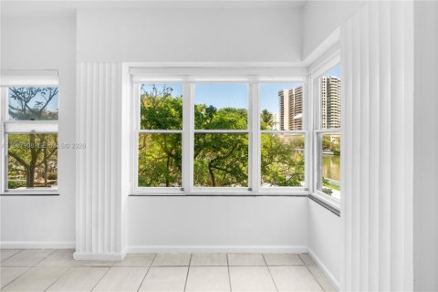 Condominio en venta en Miami Beach, Florida, 50.63 m2 № 2030052 - foto 6