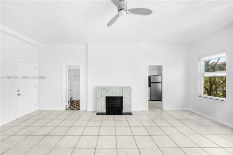 Condominio en venta en Miami Beach, Florida, 50.63 m2 № 2030052 - foto 3